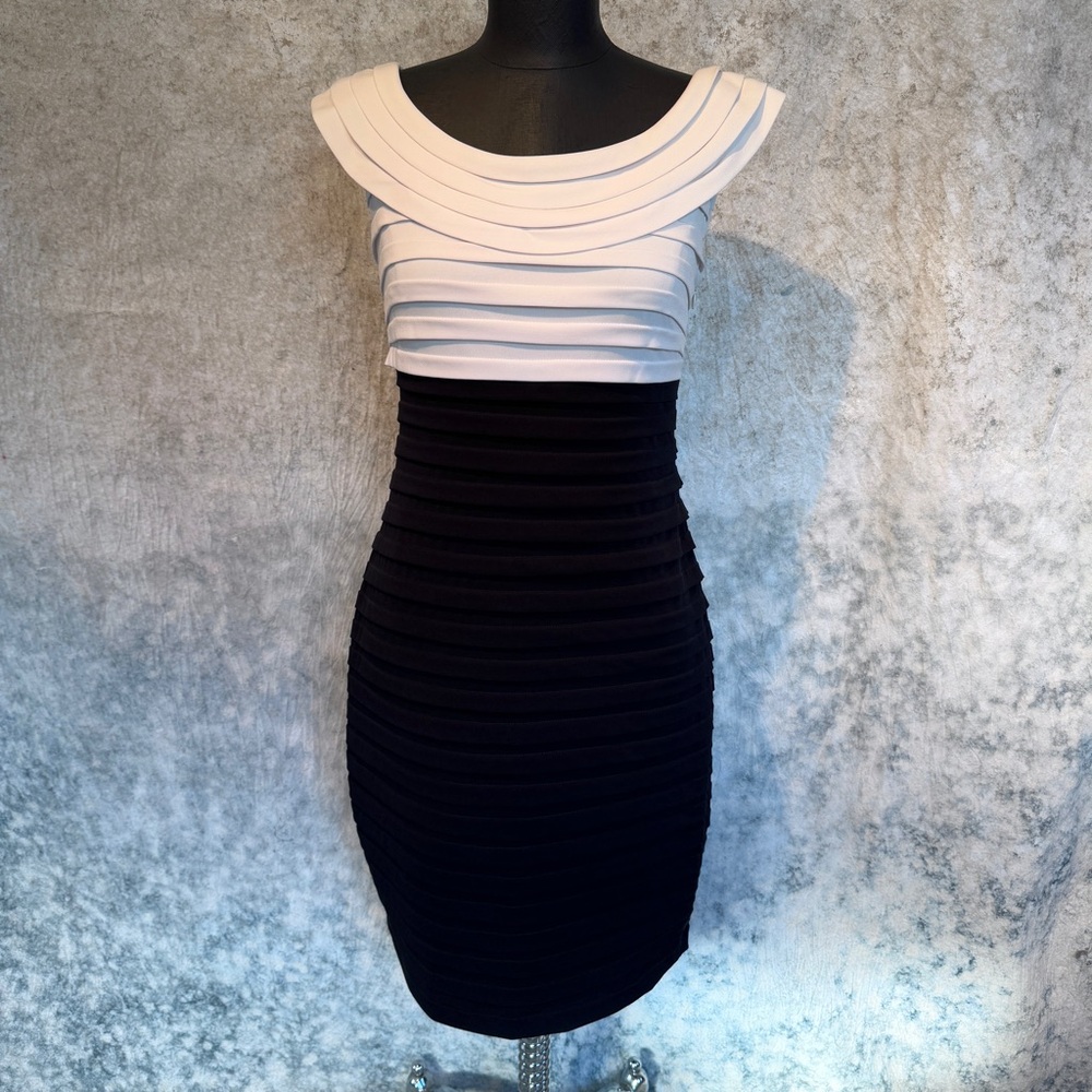 London Times Black & White Tiered Dress - 6P